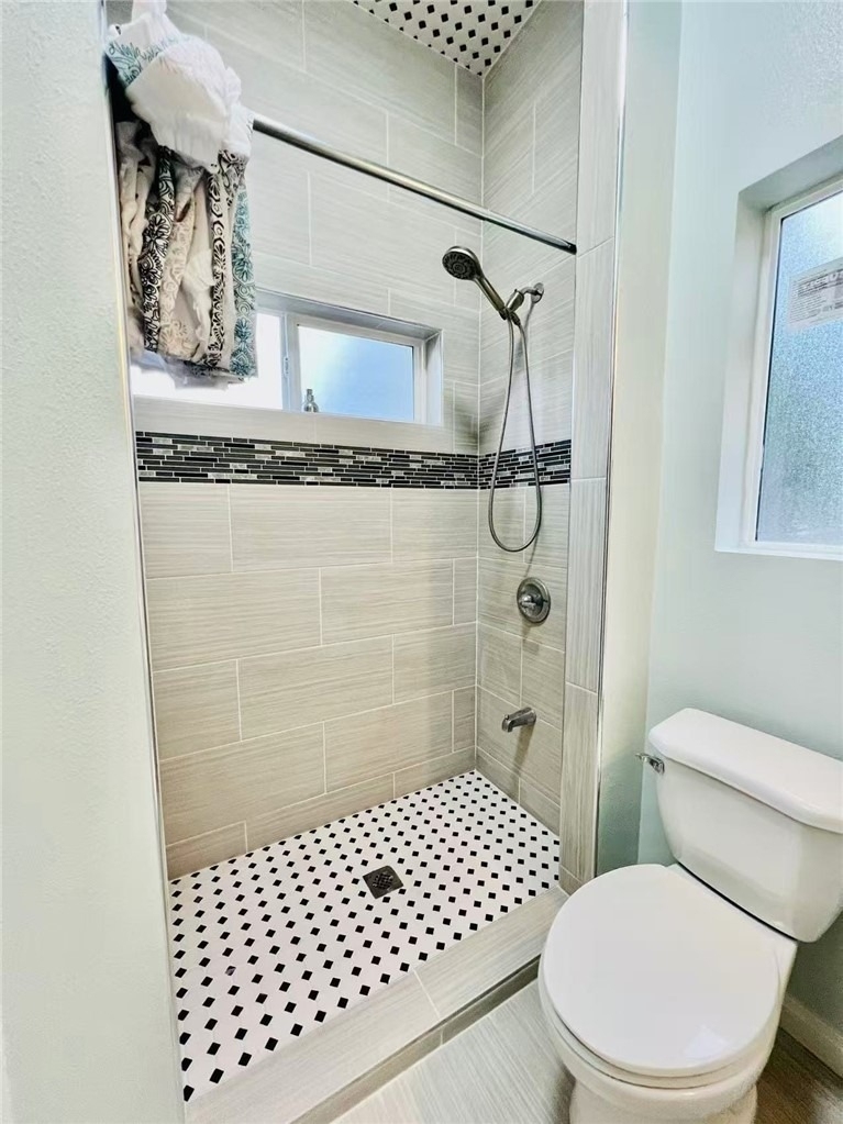 4479 Delta Avenue - Photo 2