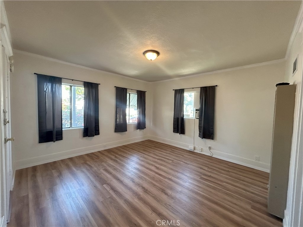 1839 Curtis Avenue - Photo 1