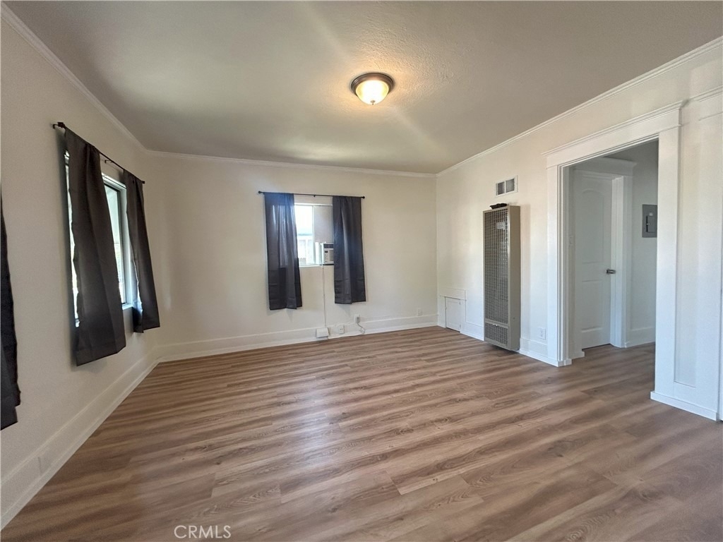 1839 Curtis Avenue - Photo 2