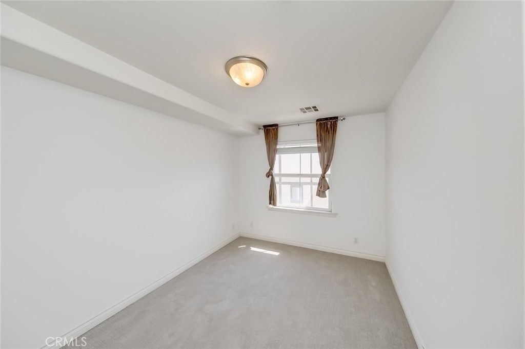 5235 Rosemead Blvd - Photo 11