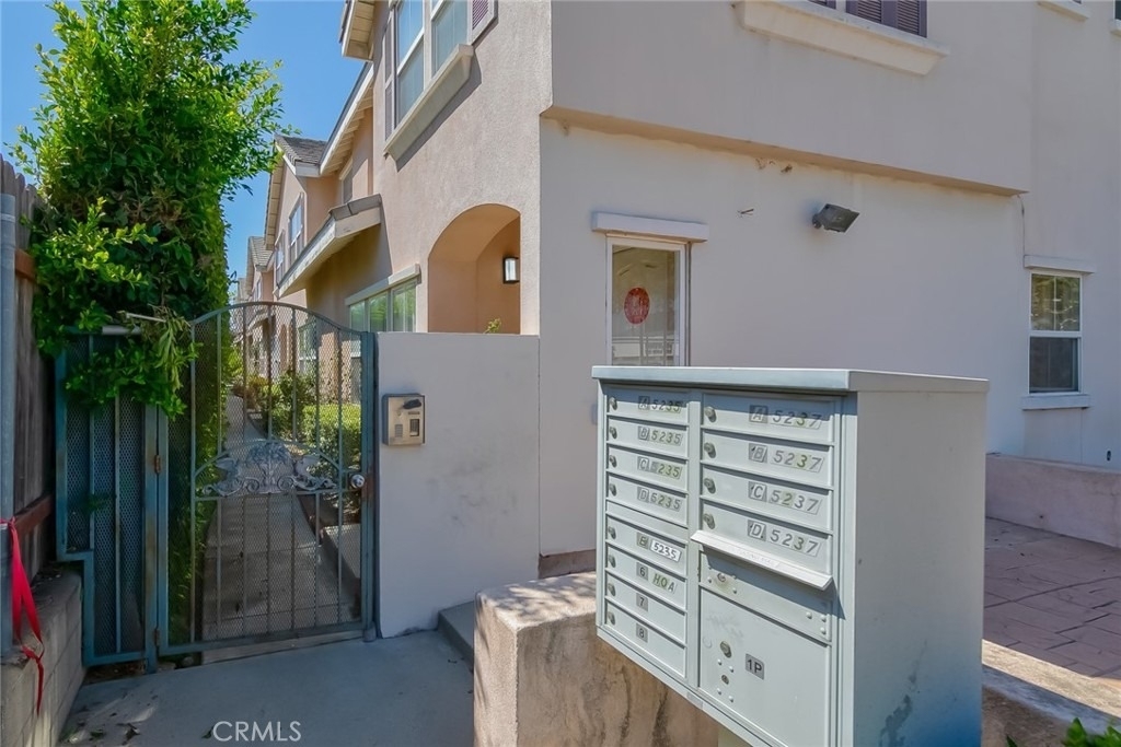 5235 Rosemead Blvd - Photo 4