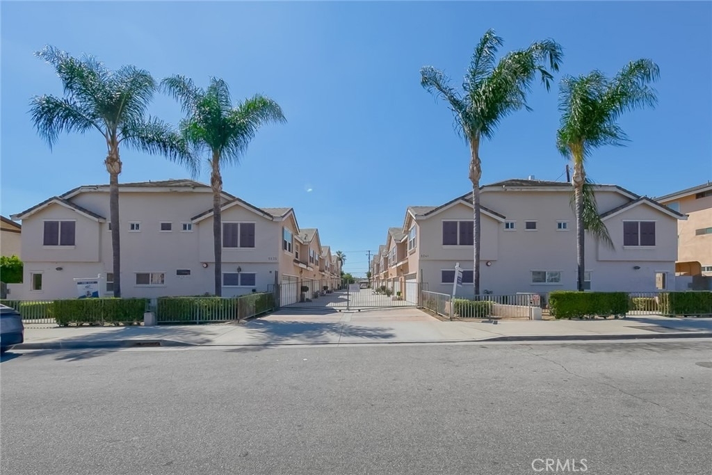 5235 Rosemead Blvd - Photo 0