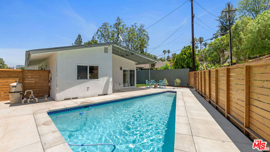 5304 Baza Avenue - Photo 2