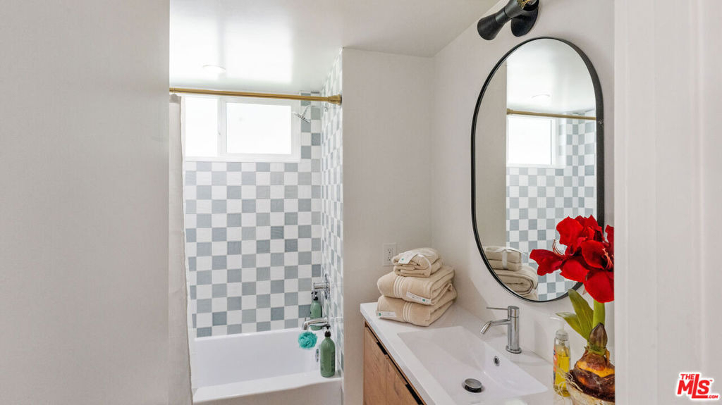 5304 Baza Avenue - Photo 20