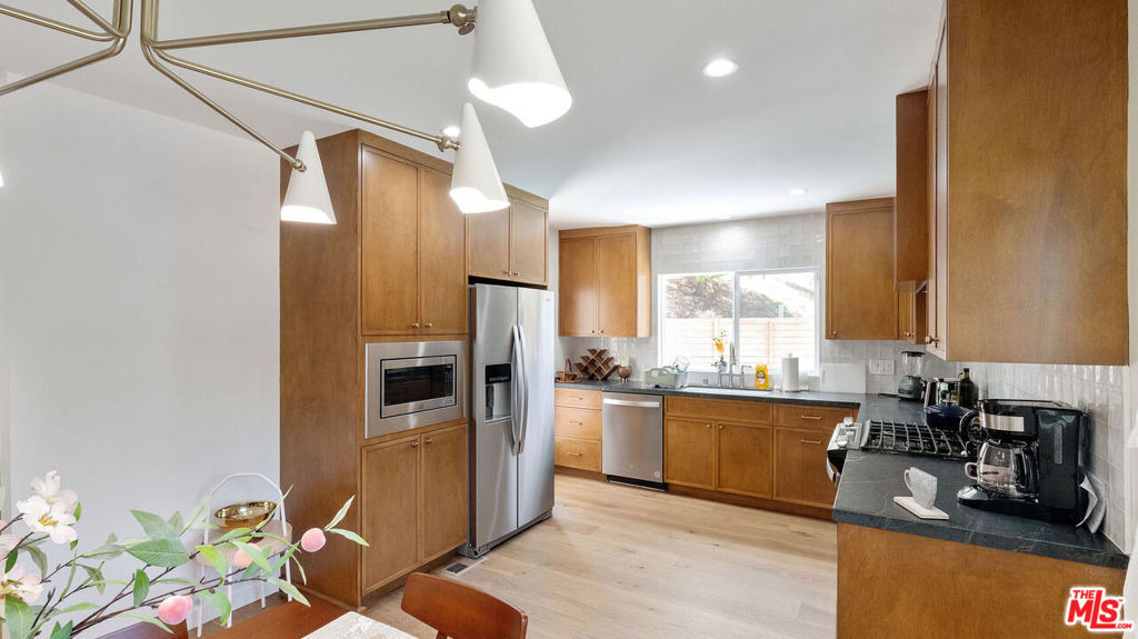 5304 Baza Avenue - Photo 11