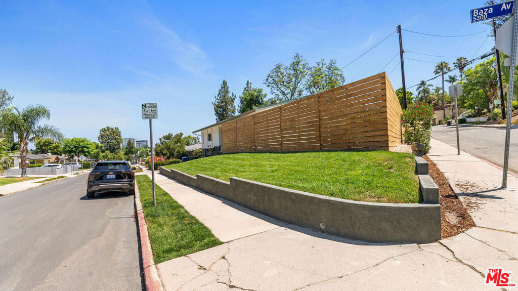 5304 Baza Avenue - Photo 1