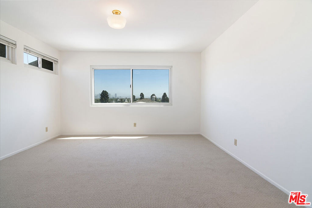 12100 Marine Street - Photo 16