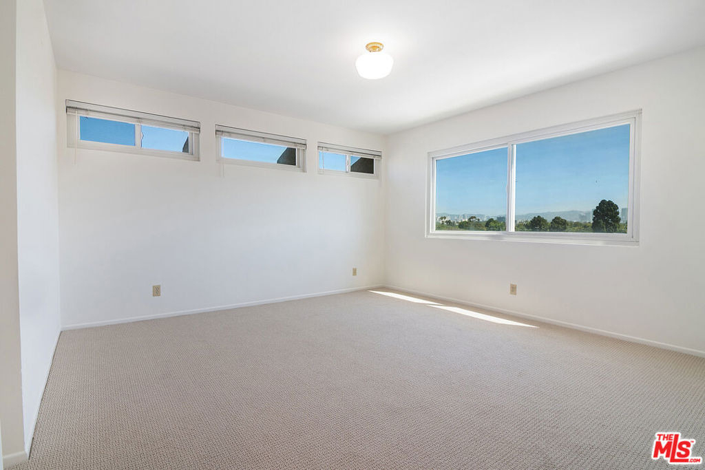 12100 Marine Street - Photo 17