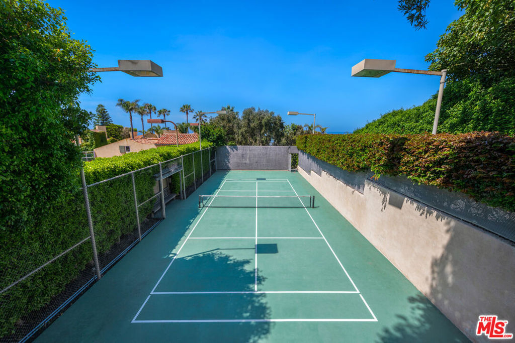 7089 Birdview Avenue - Photo 5