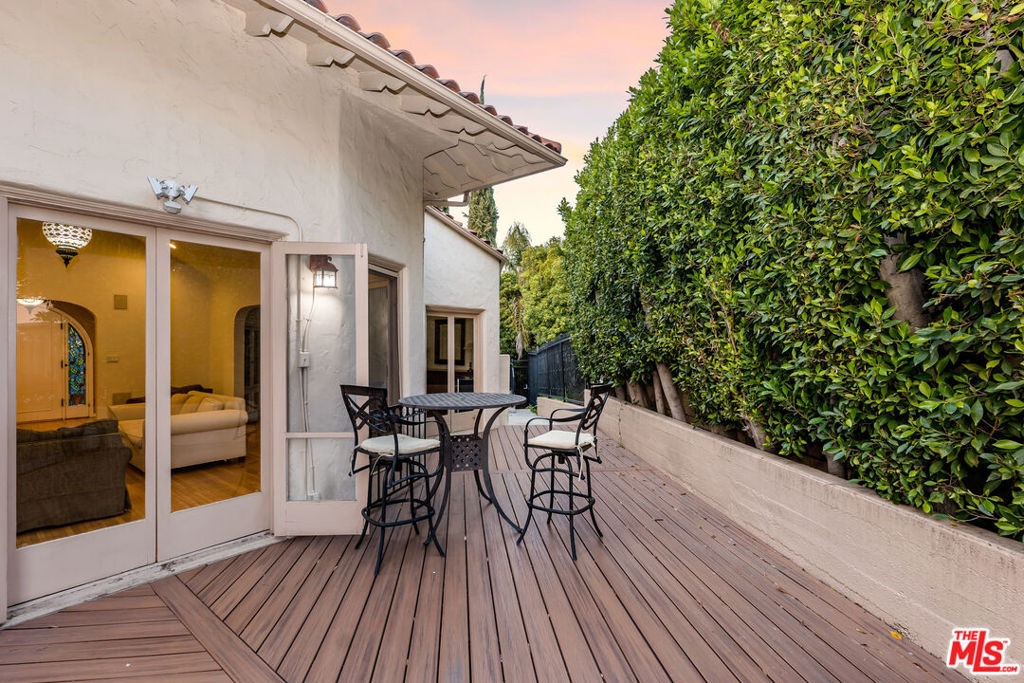 2238 El Contento Drive - Photo 11