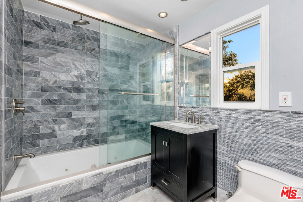 2238 El Contento Drive - Photo 14