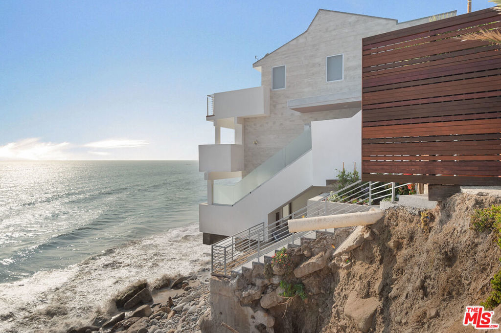 19562 Pacific Coast Highway - Photo 20