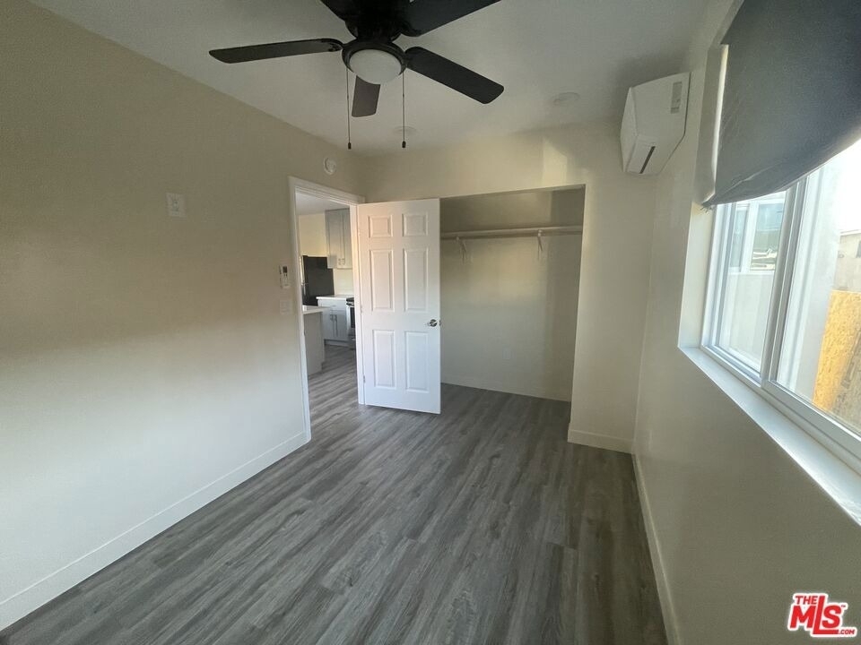 613 W 83rd Street - Photo 4