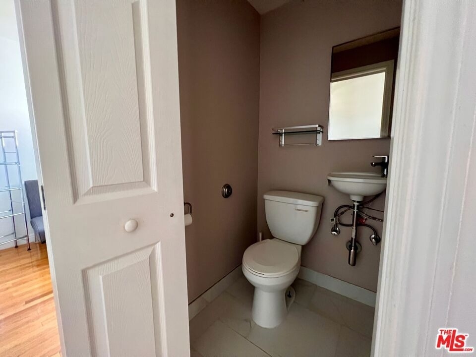 2333 S Garth Avenue - Photo 14