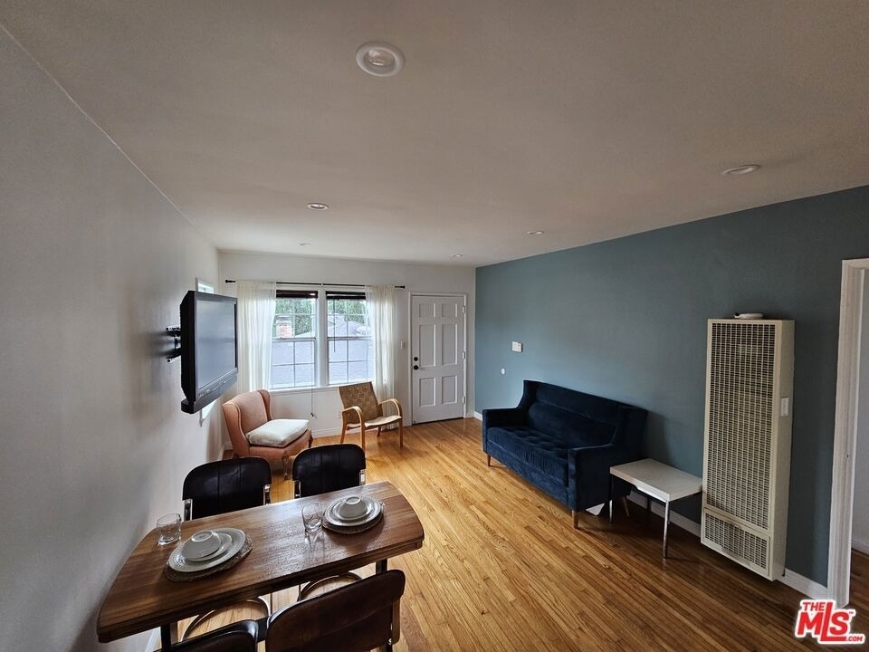 2333 S Garth Avenue - Photo 5