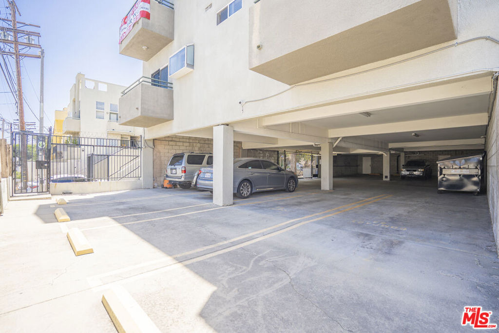 22705 Del Valle Street - Photo 8