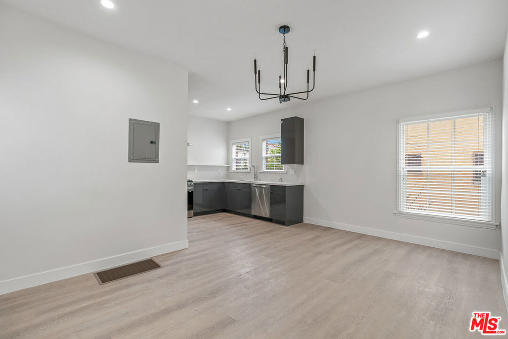 144 N Swall Drive - Photo 6