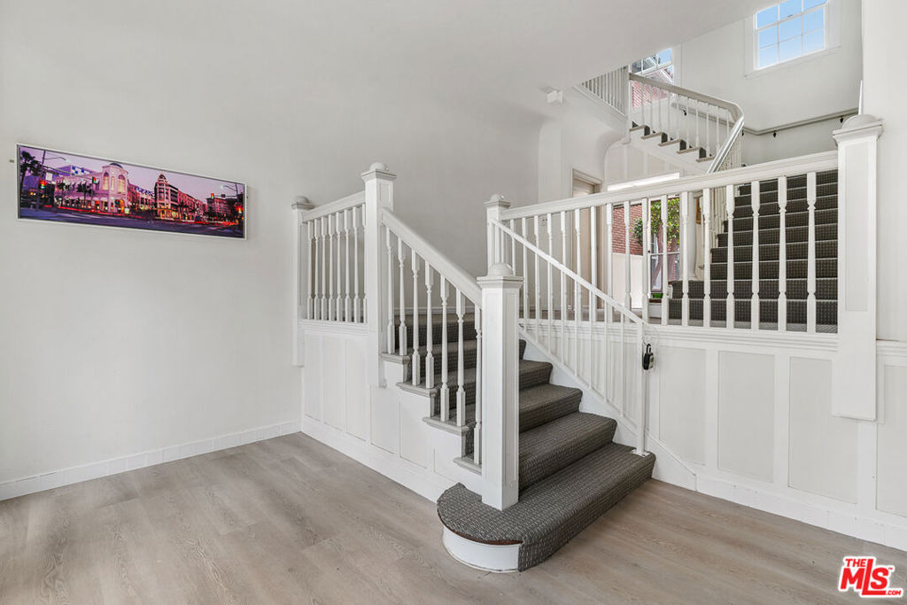144 N Swall Drive - Photo 11