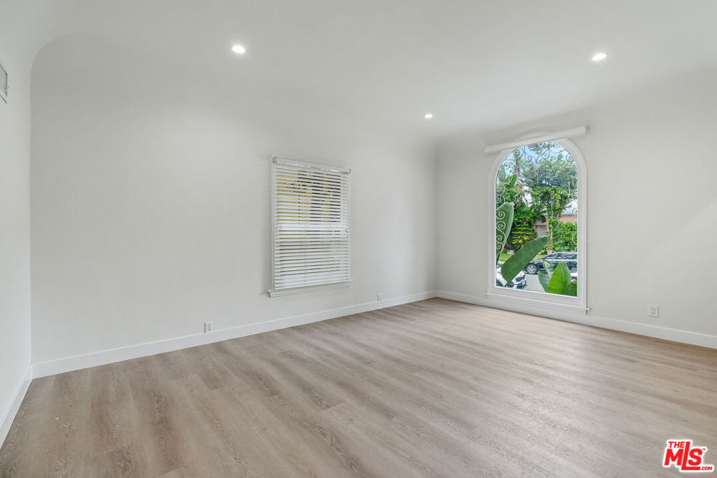 144 N Swall Drive - Photo 13