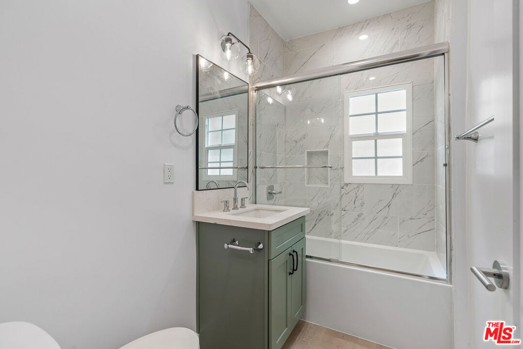 144 N Swall Drive - Photo 5