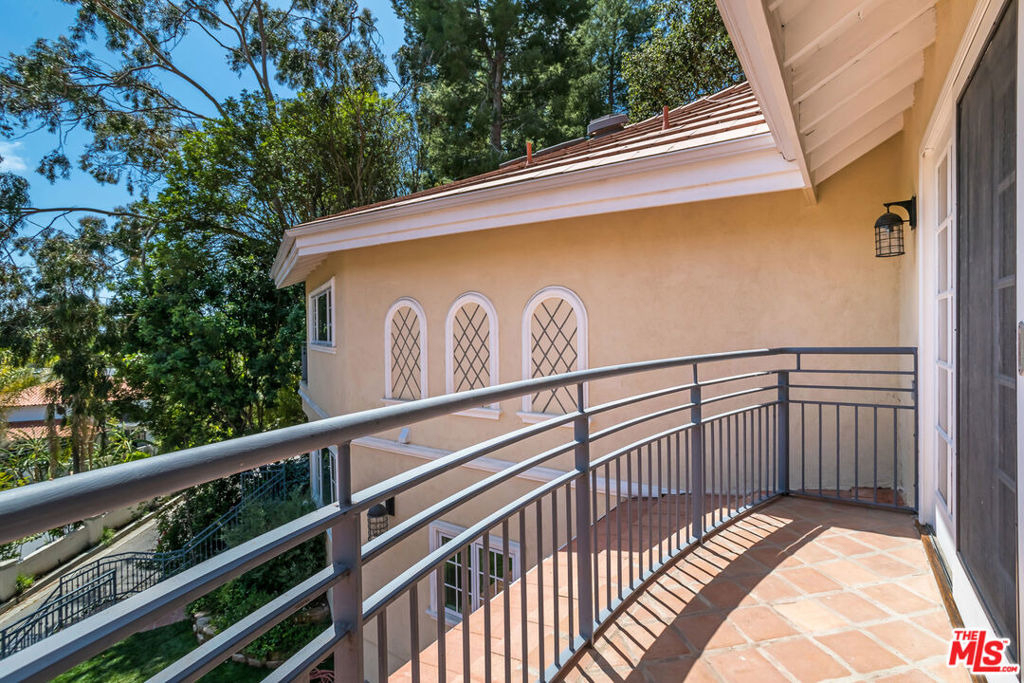 941 N Norman Place - Photo 38
