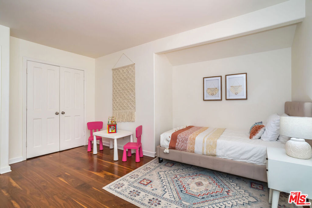 941 N Norman Place - Photo 48