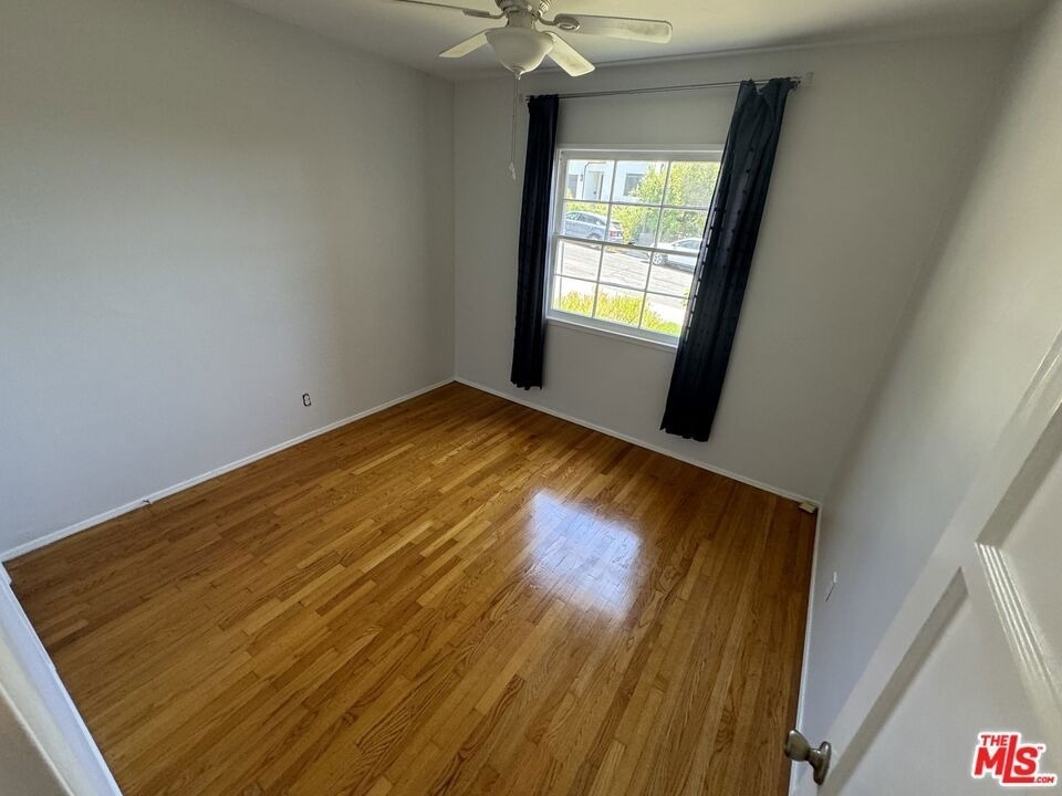 13025 Psomas Way - Photo 3
