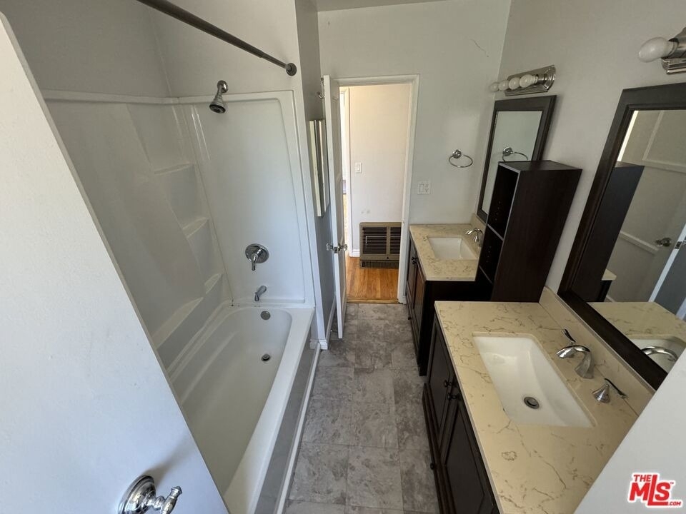 13025 Psomas Way - Photo 4