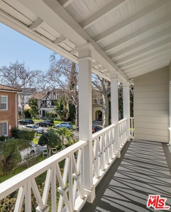 156 N Swall Drive - Photo 14