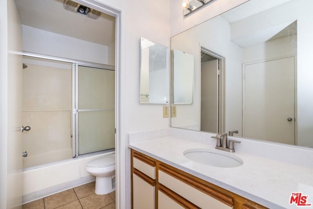 10932 Morrison Street - Photo 14