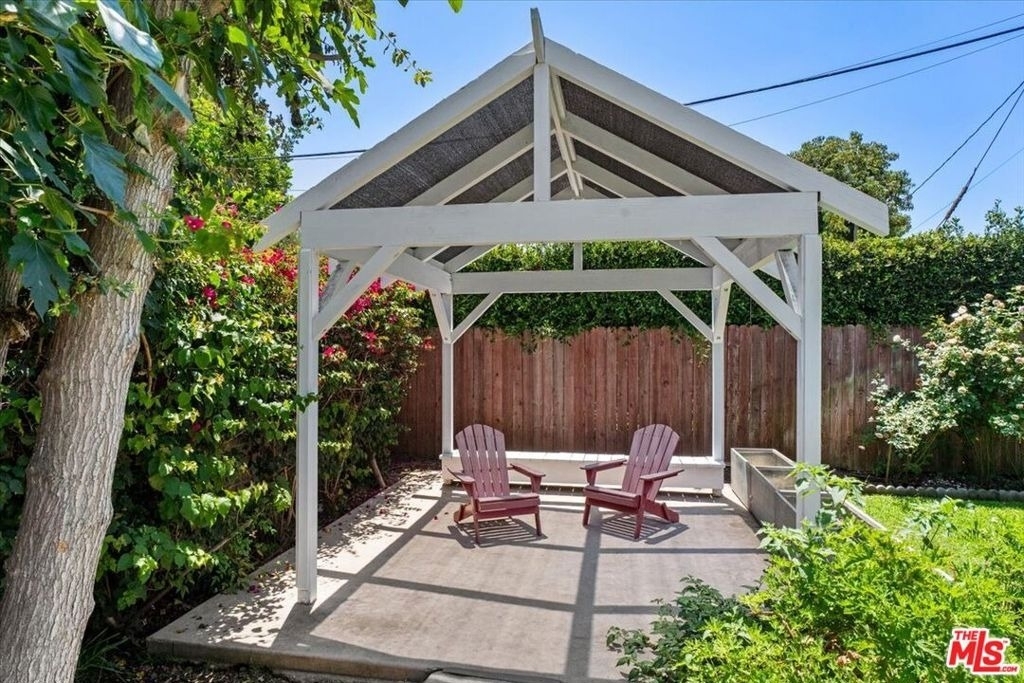 8908 Gibson Street - Photo 14