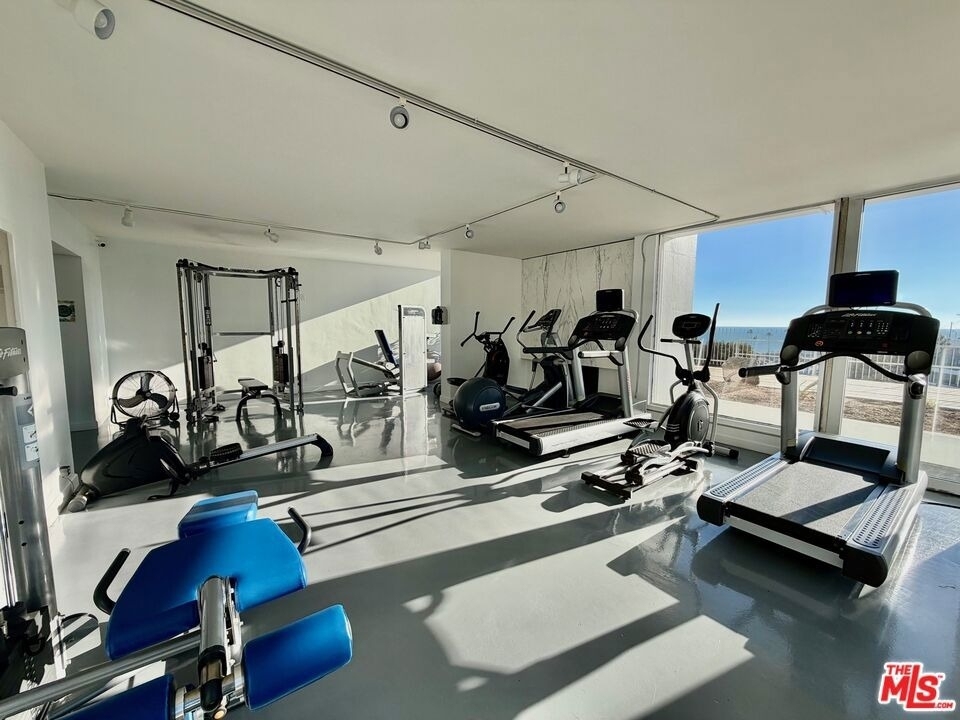 17350 W Sunset Boulevard - Photo 16
