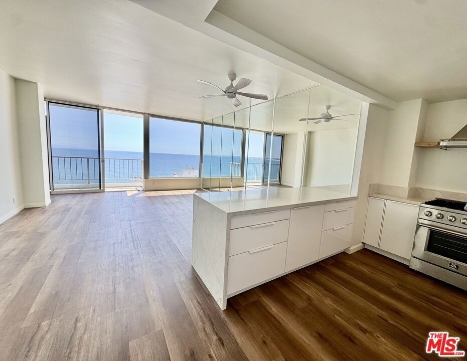 17350 W Sunset Boulevard - Photo 3