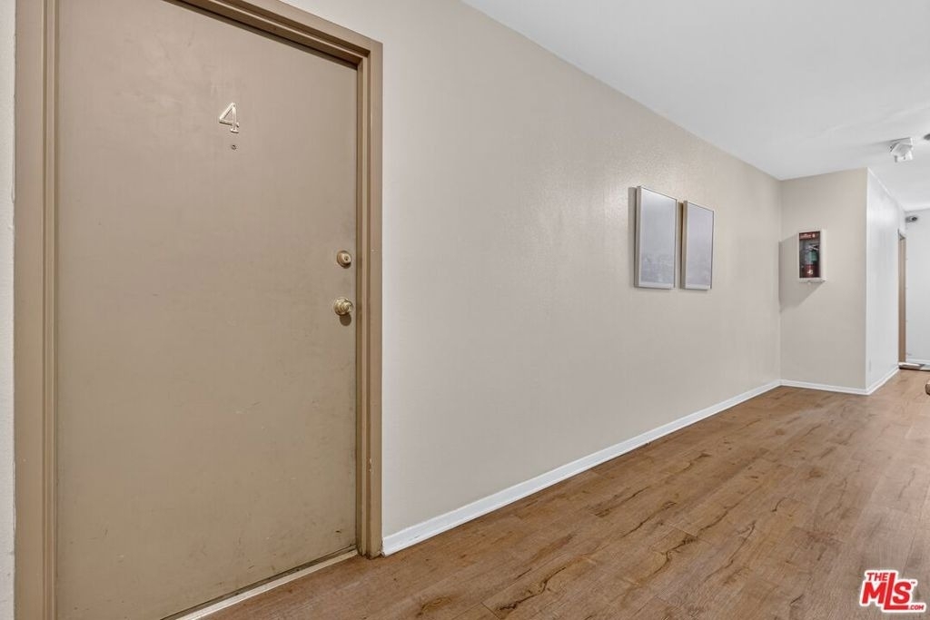 10 19th Avenue - Photo 5