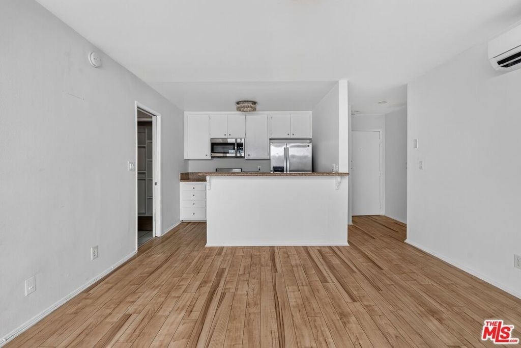 10 19th Avenue - Photo 6