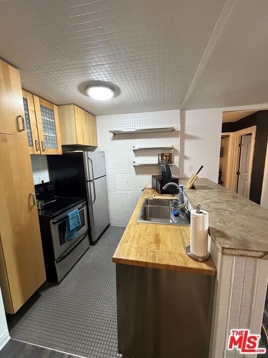 5585 E Pacific Coast Highway - Photo 4