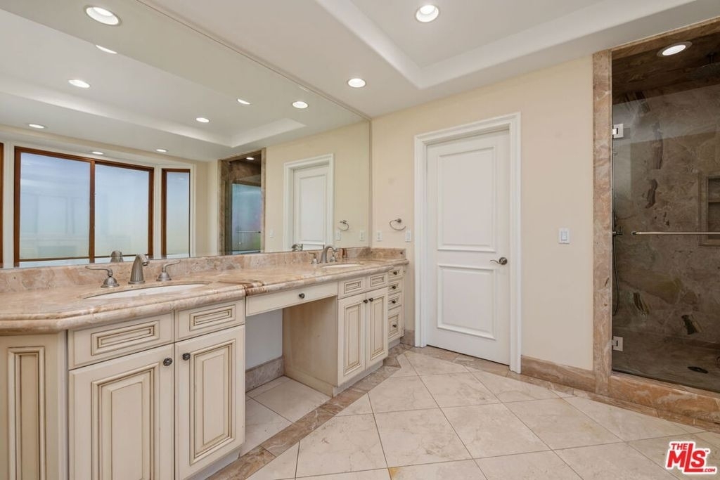 419 N Laurel Avenue - Photo 30