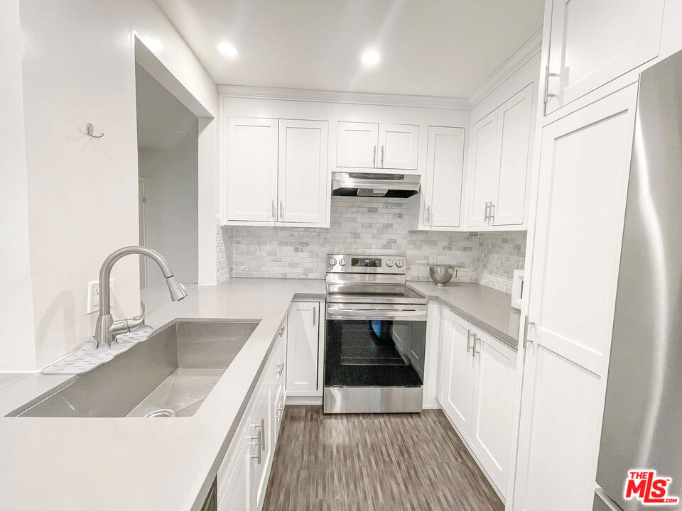 1117 S Bedford Street - Photo 1
