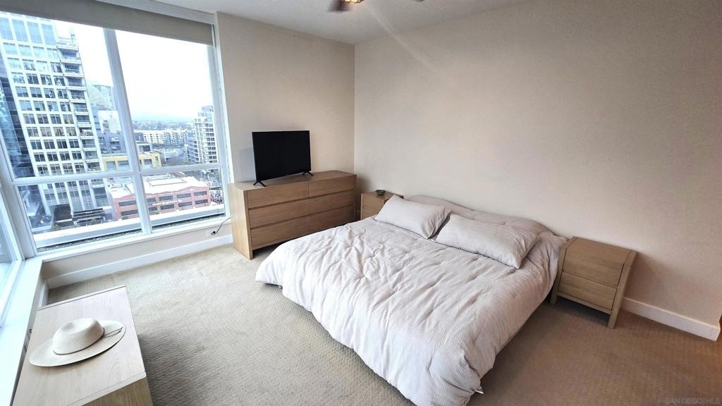 325 7th Ave - Photo 18