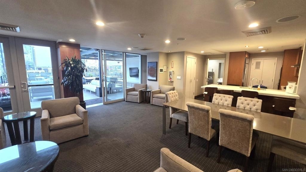 325 7th Ave - Photo 25
