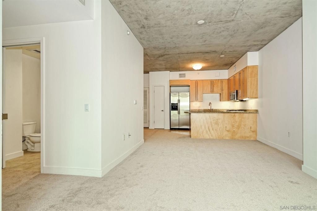 801 Ash St - Photo 8