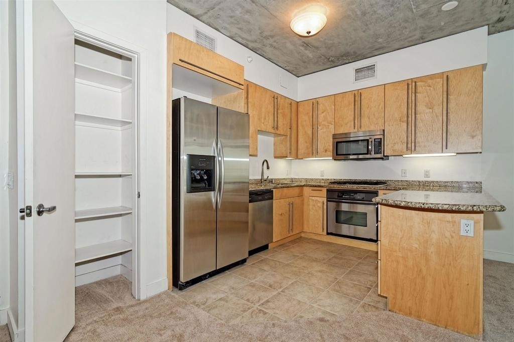 801 Ash St - Photo 6
