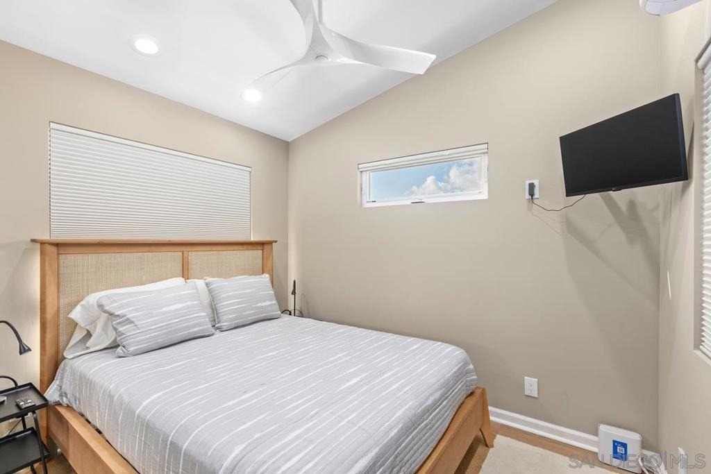 3043 Oliphant St - Photo 13