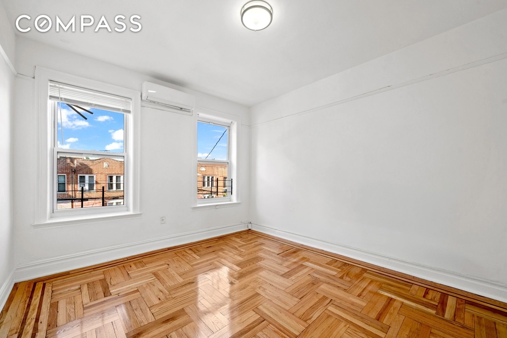 404 Hawthorne Street - Photo 10