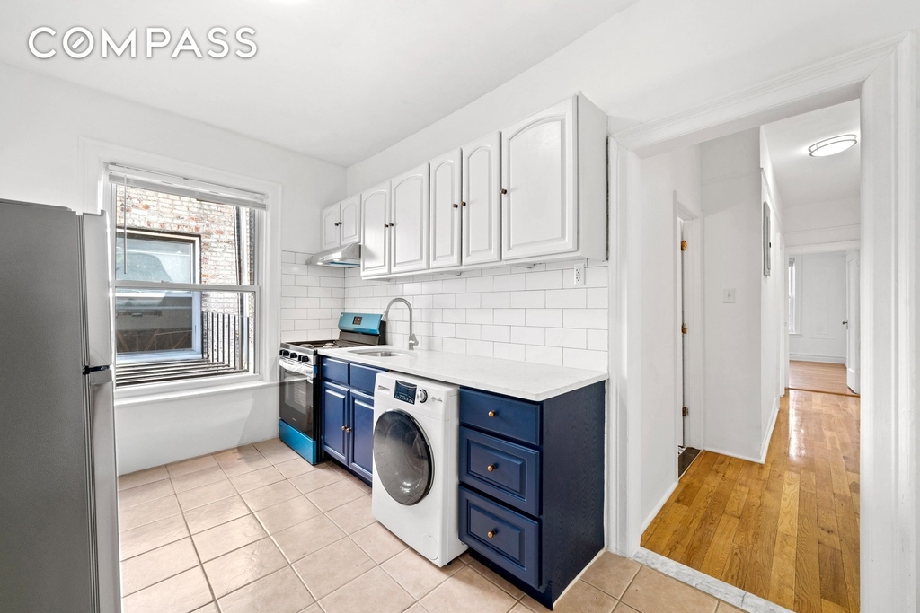 404 Hawthorne Street - Photo 4