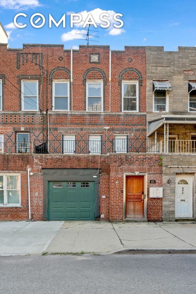 404 Hawthorne Street - Photo 14
