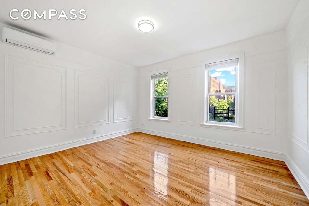 404 Hawthorne Street - Photo 6