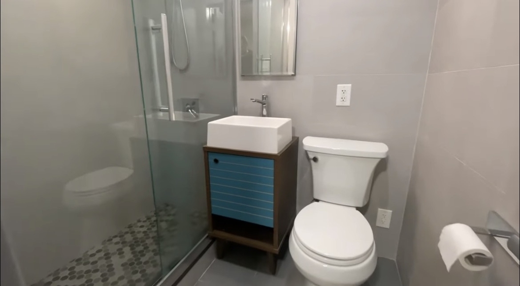 102 Mott Street - Photo 9