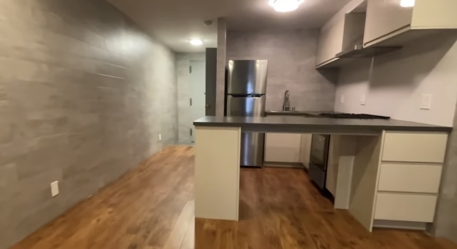 102 Mott Street - Photo 6