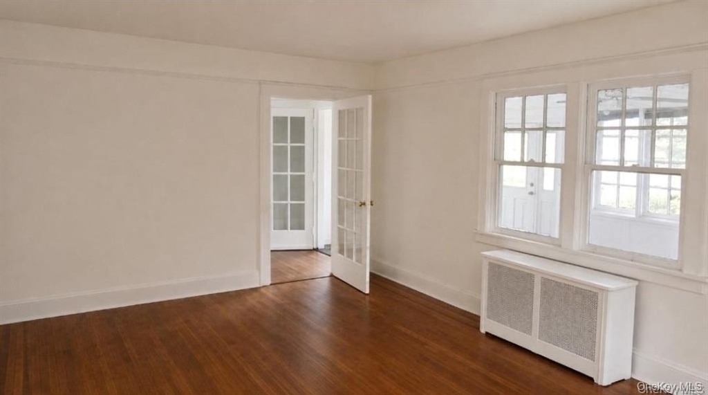 253 Fulton Avenue - Photo 3
